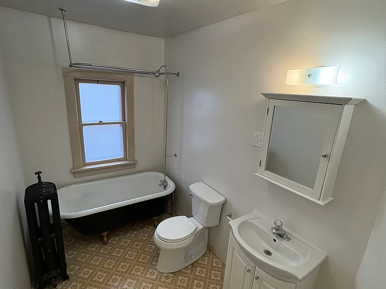 802 Grand Ave #7 — Photo 9