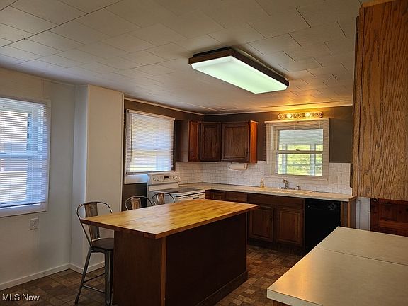 5th image of 3929 Robertsville Ave SE