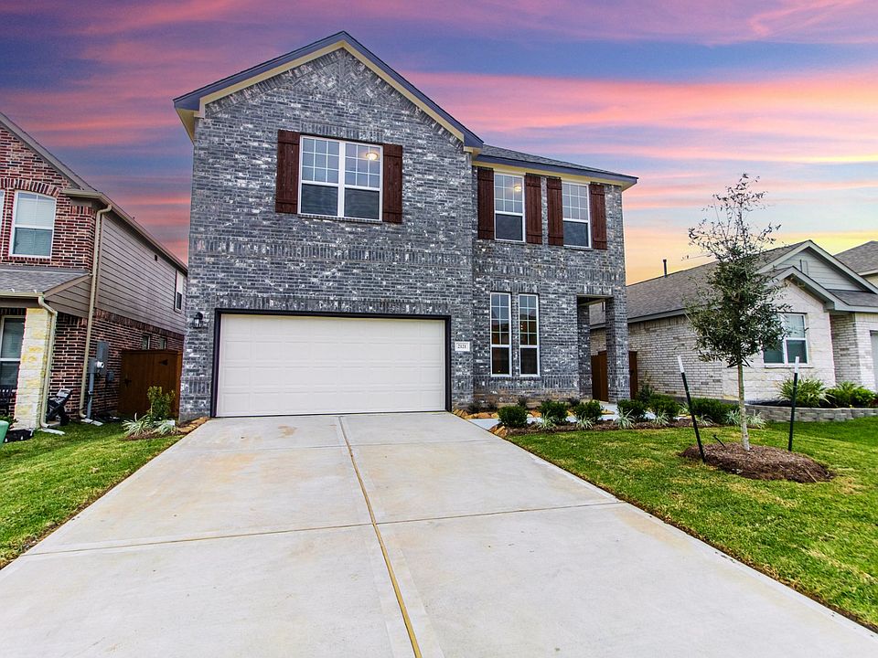 Welcome home to 2121 Sweet Bay Drive