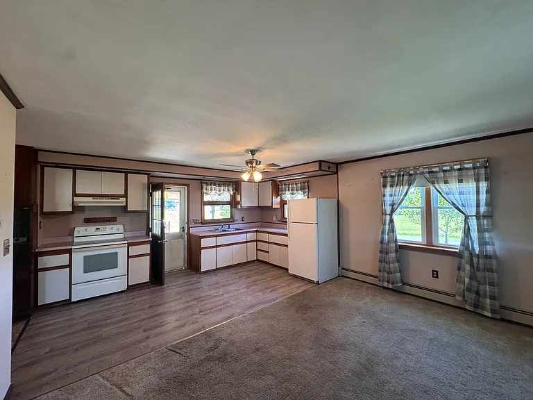 360 Chrome Rd — Photo 35