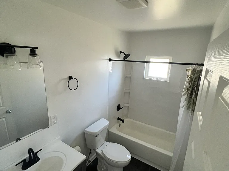 940 Shoemaker Ave #B — Photo 8