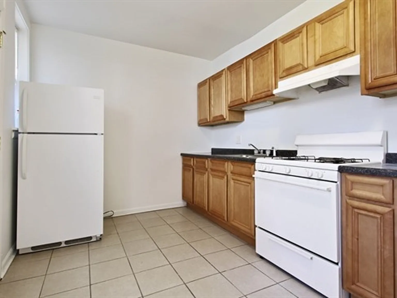 6401 S Maplewood — Photo 3