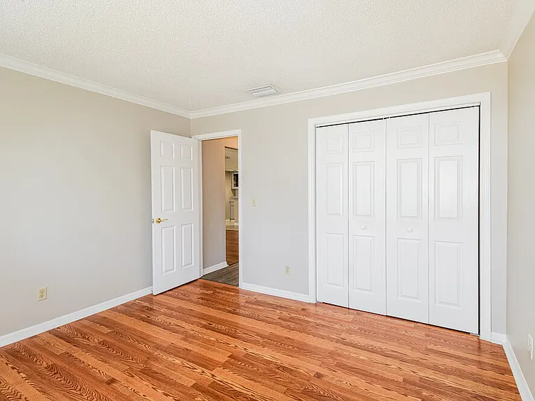 9132 Hawkins Ct — Photo 12