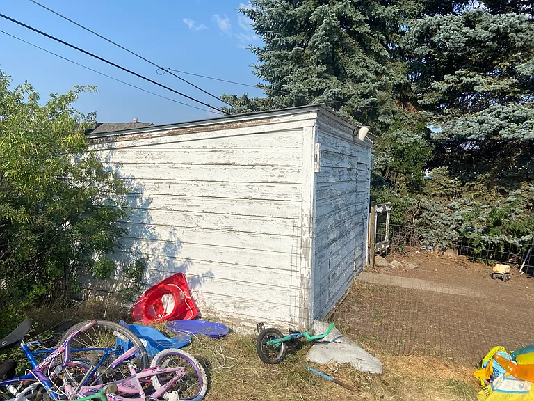 W Mercury St — Photo 16