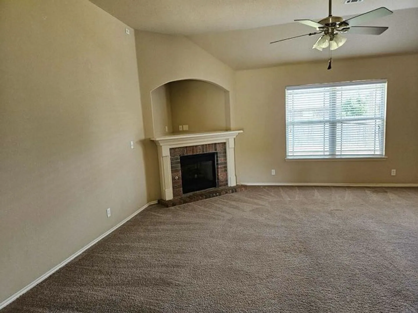 3 Bed + Bonus Room | 2 Bath | Broken Arrow — Photo 2