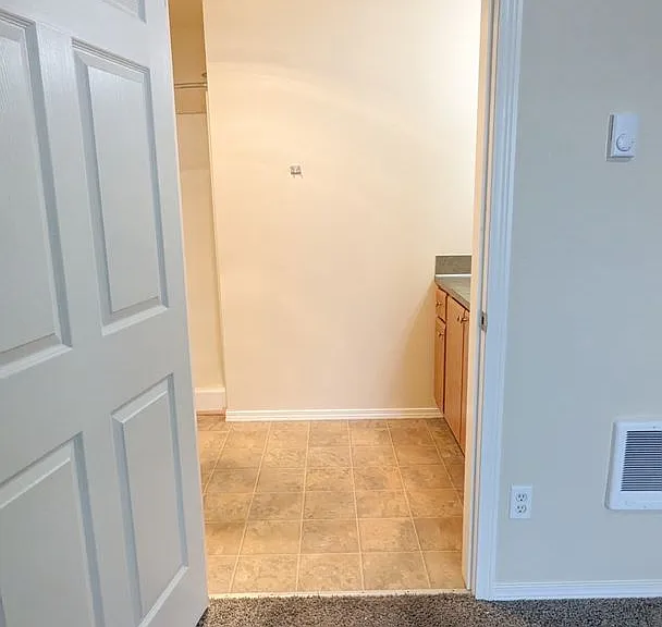 Wellesley Park Apartments — Photo 86