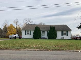 622 Davison Rd, Lockport, NY 14094