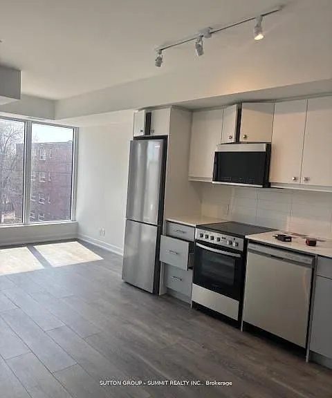 2 Manderley Dr #320 — Photo 3