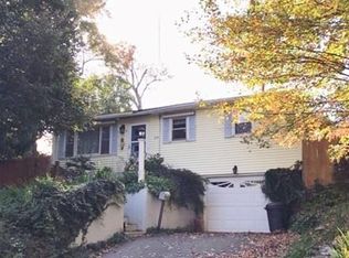 9 Fulton St, South Hadley, MA 01075