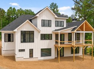 825 Oak Park Dr, Talking Rock, GA 30175