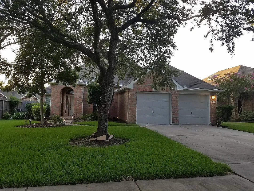 3 bed, 2100 sqft, $2,650 — Photo 1