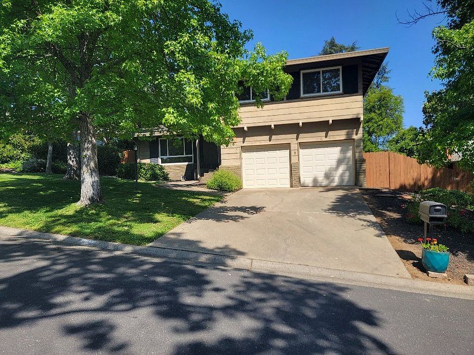 1st image of 943 King James Way
