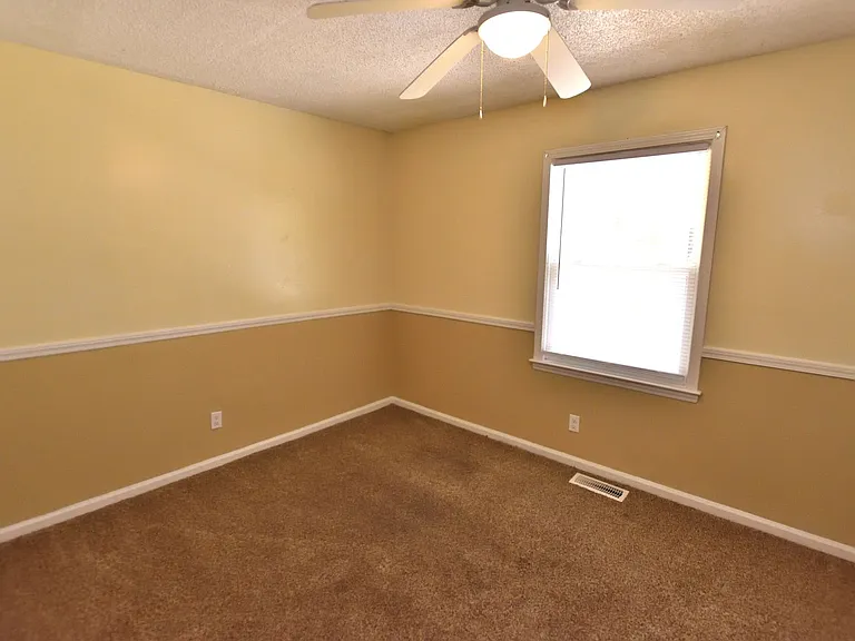 1581 Charter Dr — Photo 7