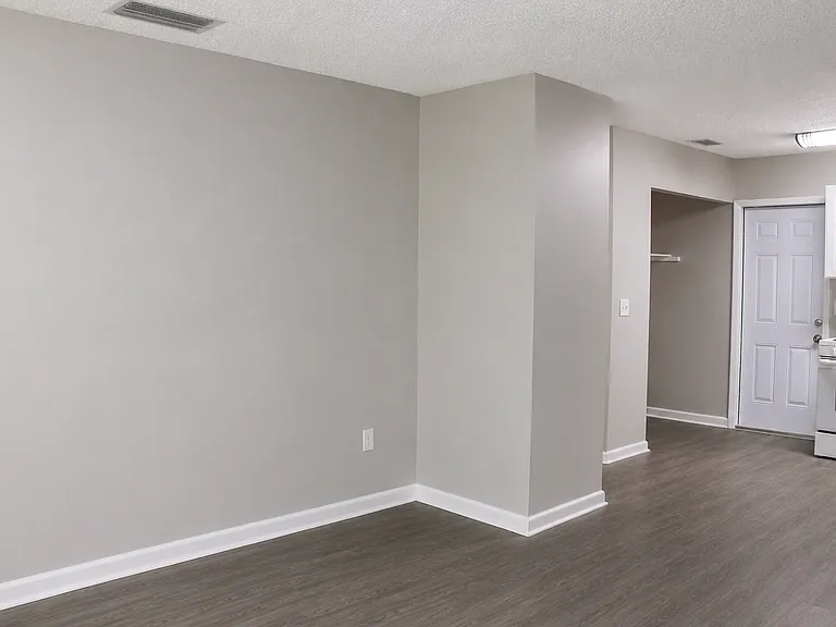 5801 N Flagler Dr #5 — Photo 3