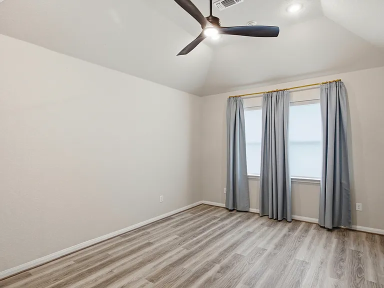 10051 Mulhouse Dr — Photo 16