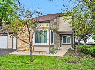 554 Alton Ct, Carol Stream, IL 60188