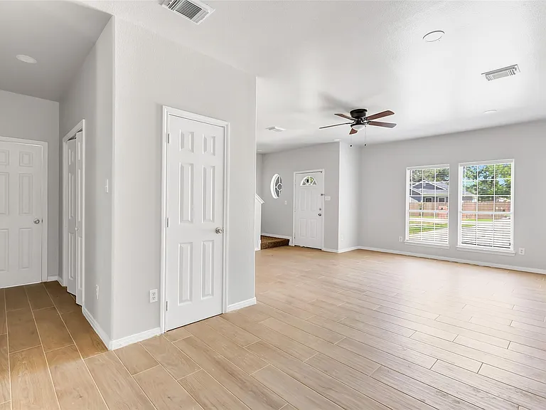 10445 Wicklowe St #1 — Photo 14