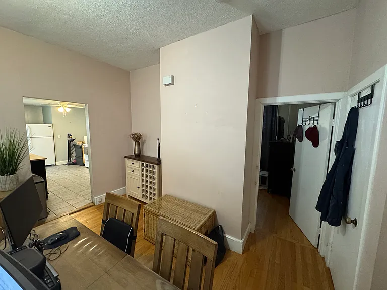 190-192 Holland St #2 — Photo 12