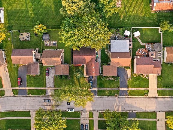 5th image of 17473 Eastgate Dr