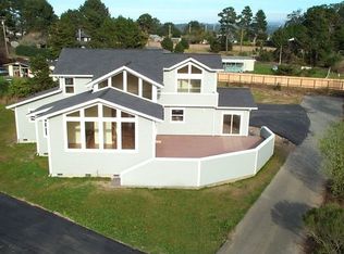 2595 Kelly Ave, McKinleyville, CA 95519