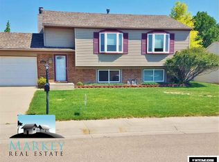 2629 Cutty Sark Blvd, Rawlins, WY 82301