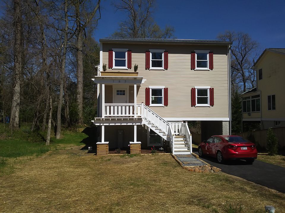 1st image of 163 E Bayview Dr