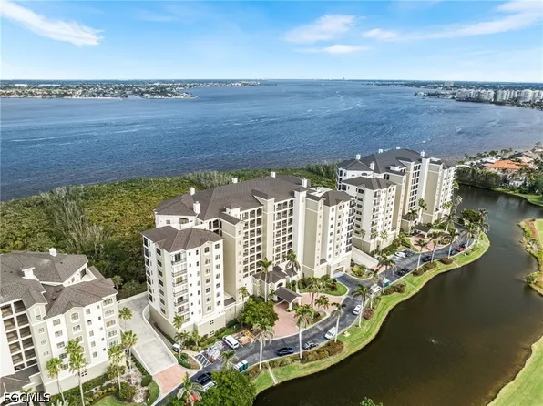 11620 Court Of Palms APT 202, Fort Myers, FL 33908