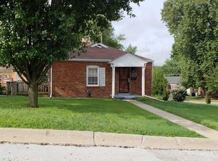 3415 Saint Gregory Ln, Saint Ann, MO 63074