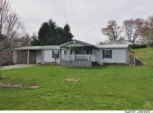 21 Reeves Rd, Leicester, NC 28748