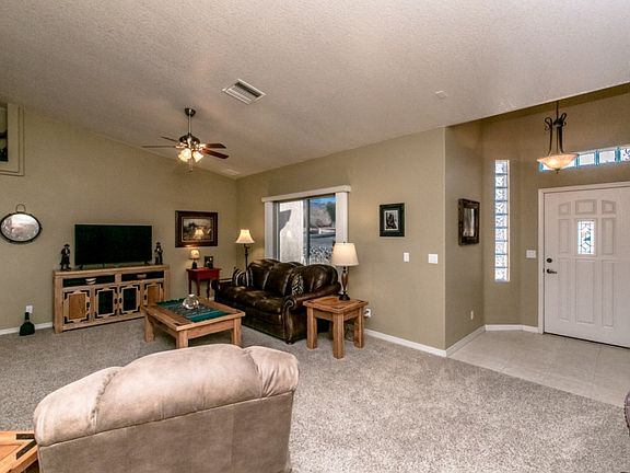 5th image of 581 Aloha Dr