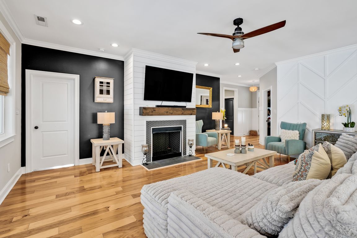 next background image