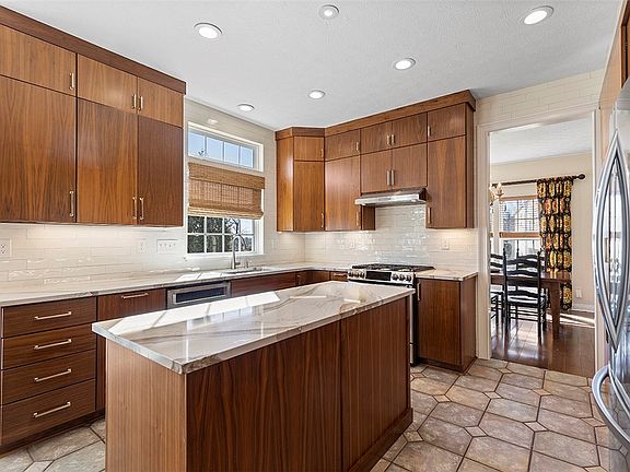 5th image of 5603 Sunridge Dr