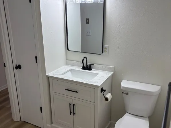 904 Baker St, Casey, IA