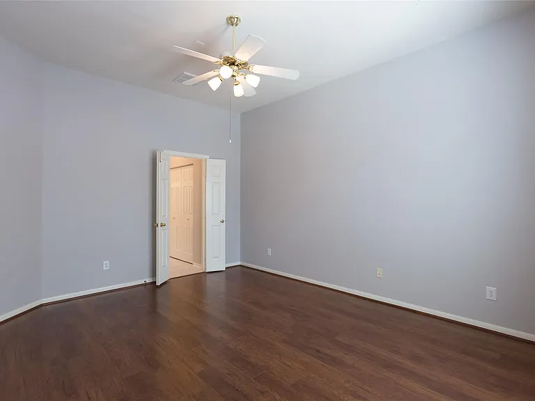 7907 Glenn Cliff Dr — Photo 11