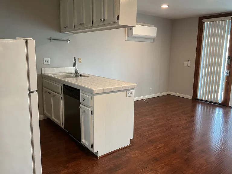 17210 Newhope St #1304 — Photo 3