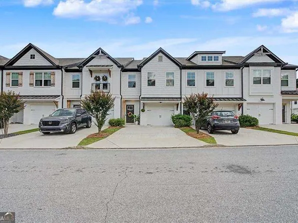 4230 Spring Valley Cir, Tucker, GA 30084