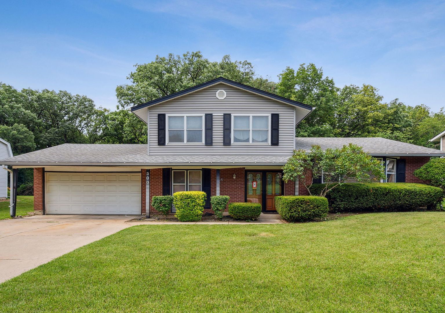 300 Charlestown Dr, Bolingbrook, IL 60440 MLS 11824526 Zillow