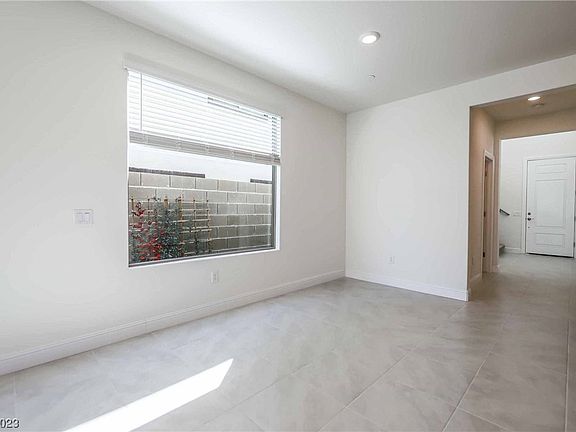 3rd image of 12446 Foxtail Run Ave