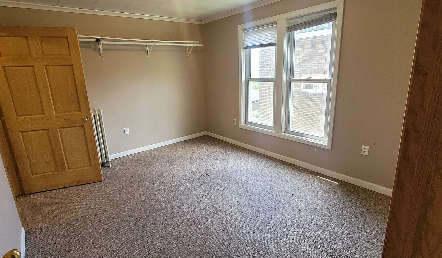 Duluth MN - 5 bed - 2 bath - single family home — Photo 3