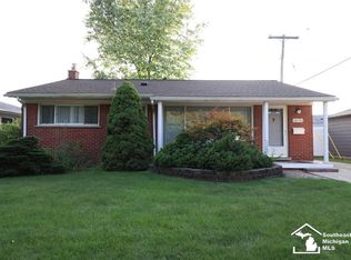 16550 Windermere Cir, Southgate, MI 48195