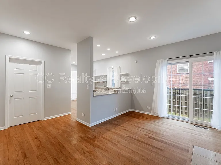 5424 S Ellis Ave #A — Photo 6