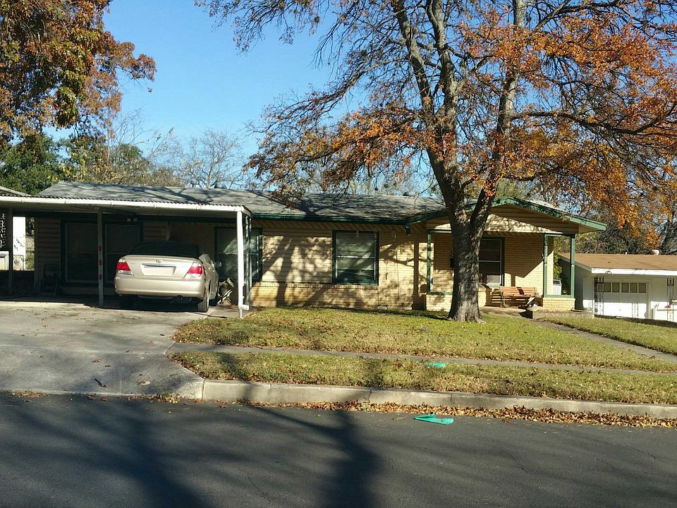 1st image of 319 Savannah Dr