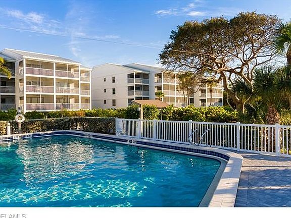 4th image of 2632 Beach Villas