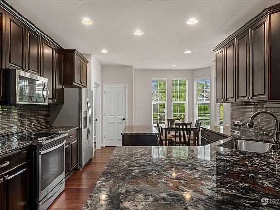 5th image of 14217 193rd Avenue E