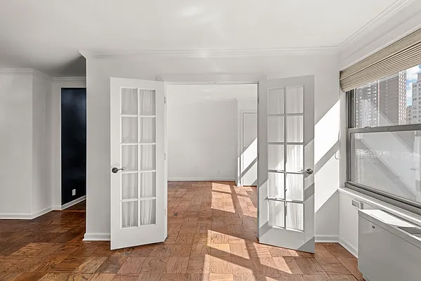 Sold by Compass | media 8