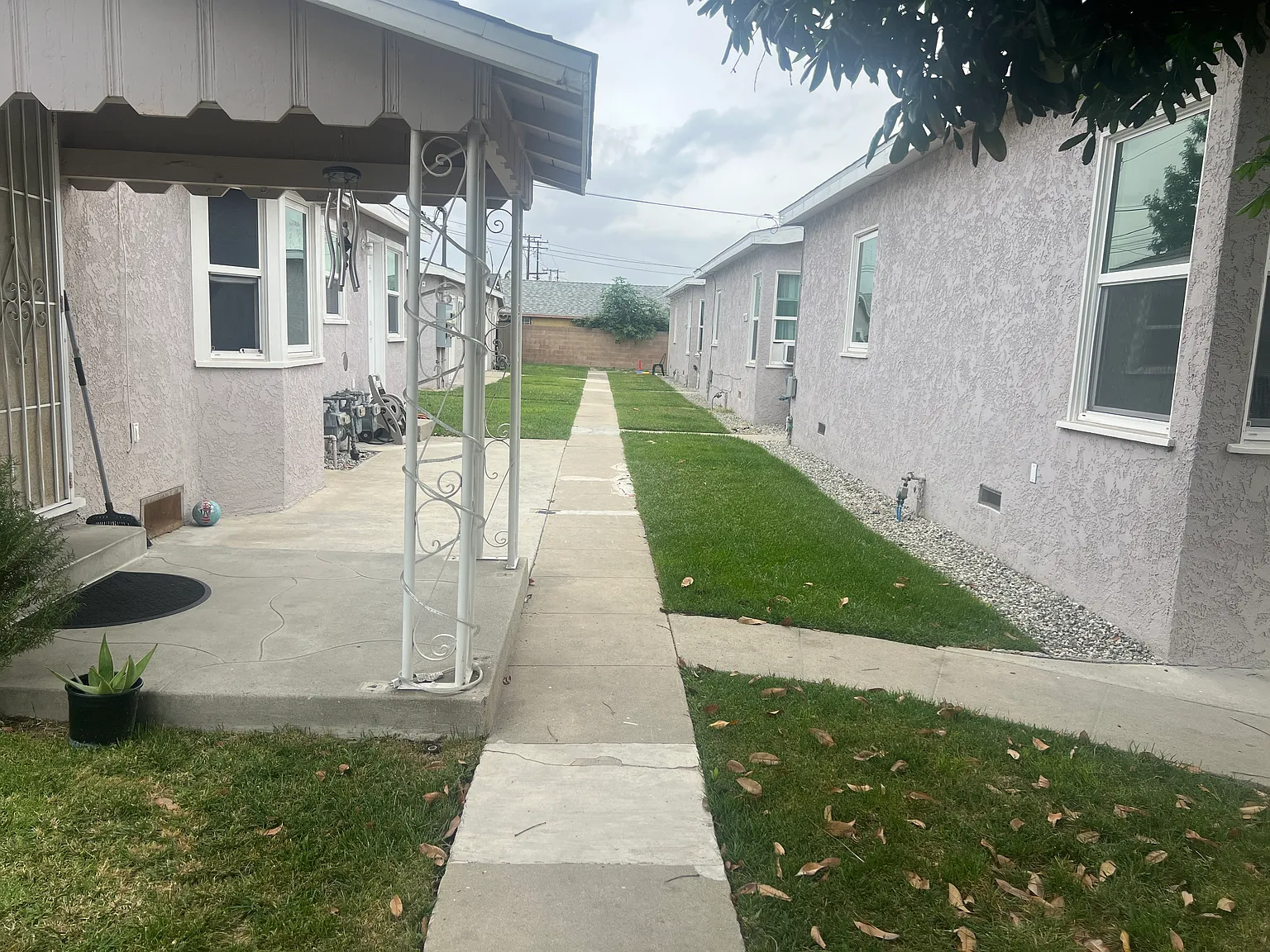 2 bed, 726 sqft, $2,680 — Photo 2