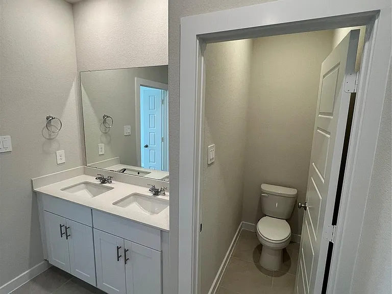 1709 Cayden Oak Ln — Photo 8