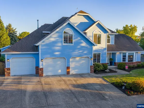 2750 Holiday Ln, Newberg, OR 97132