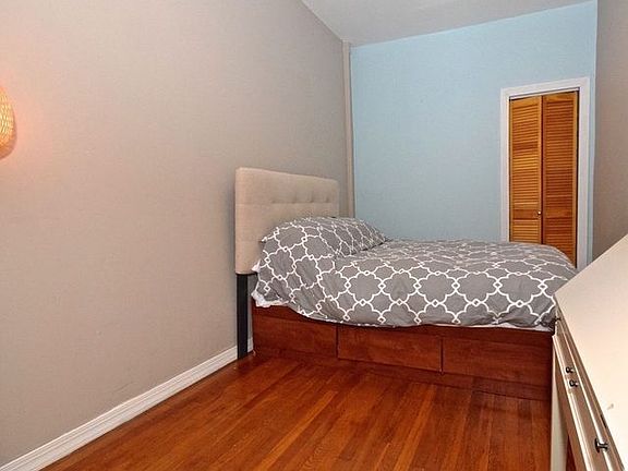 4th image of 548 11th St APT 8