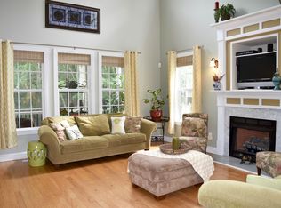 307 Royal Tern Dr, Hampstead, NC 28443